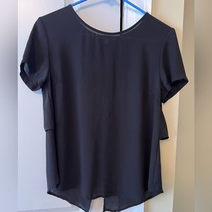 Francesca’s Mi Ami Open Back Short Sleeve Top